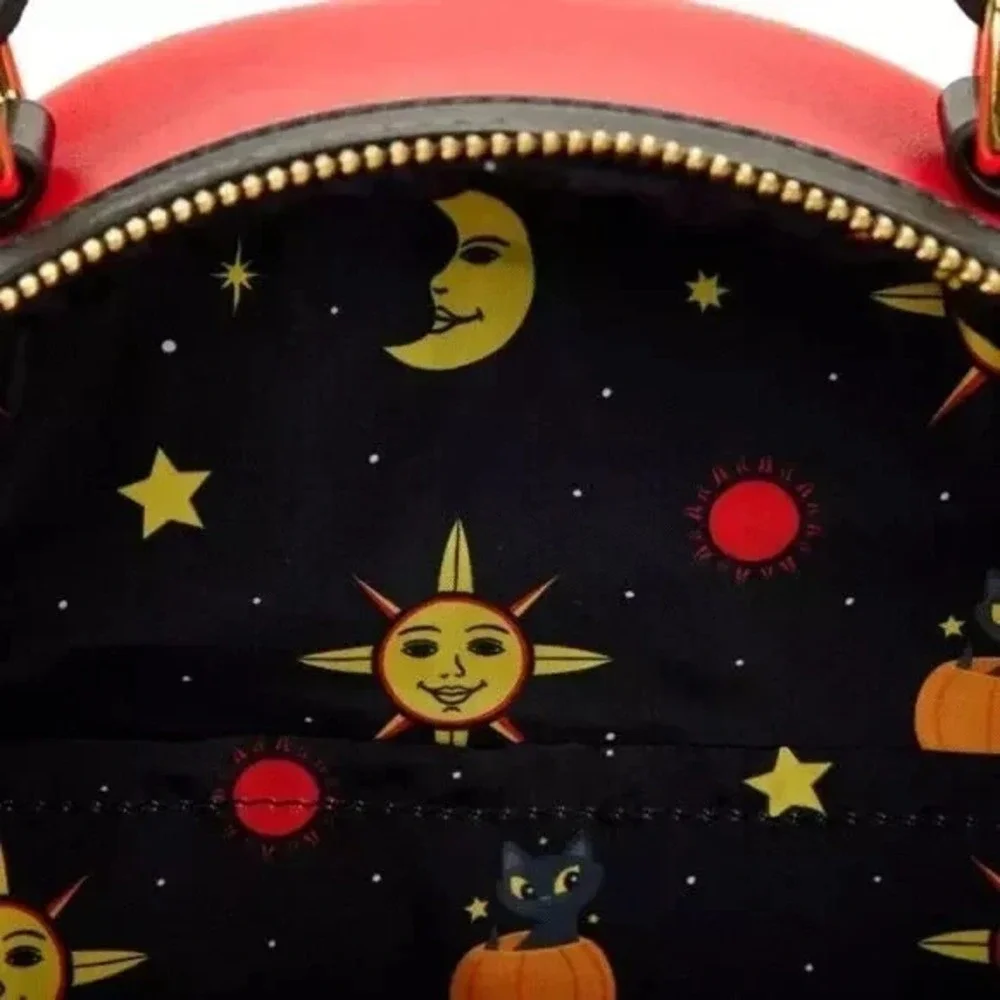 Loungefly Disney Hocus Pocus Dani Binx‎ Mini Backpack